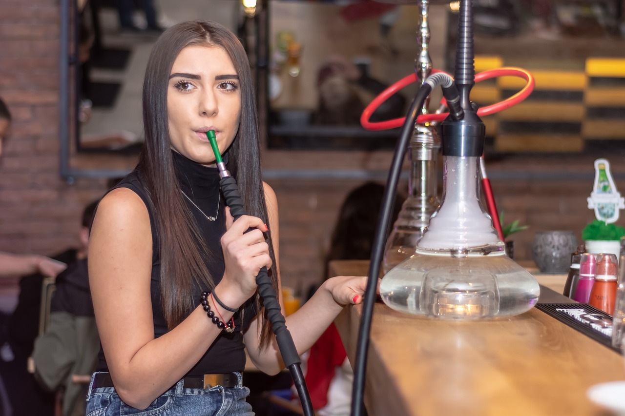 E-Shishas: Eine moderne und trendige Alternative zum traditionellen Shisha-Rauchen