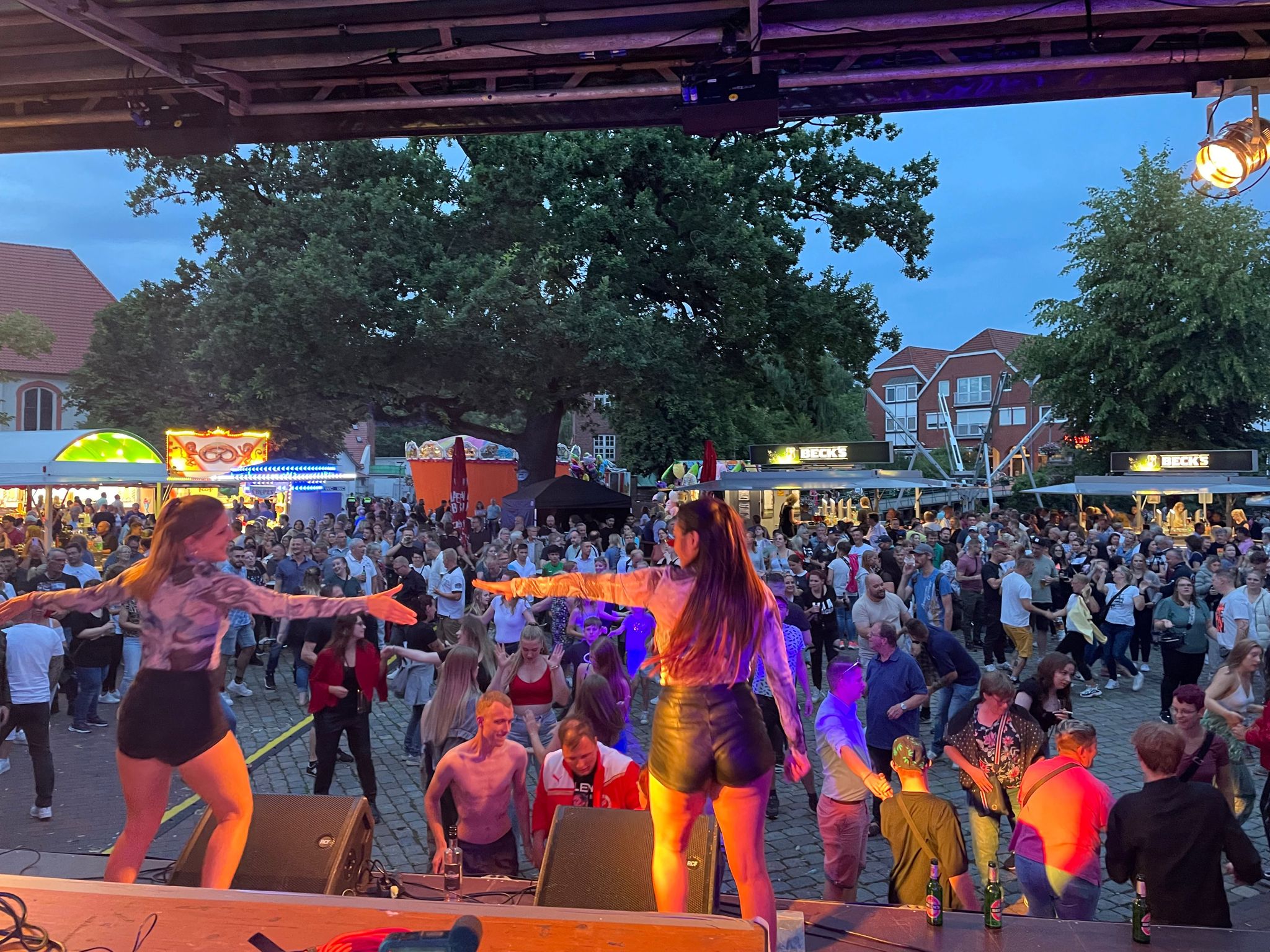 Osterholz-Scharmbeck feiert: Beste Partystimmung beim 30. Stadtfest