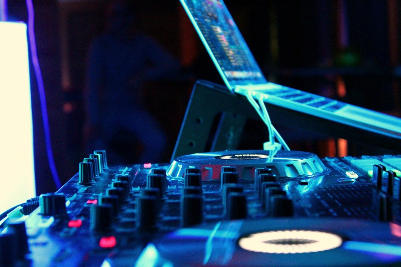 Die Bedeutung des DJ Verzeichnisses für Russische Hochzeiten in Berlin