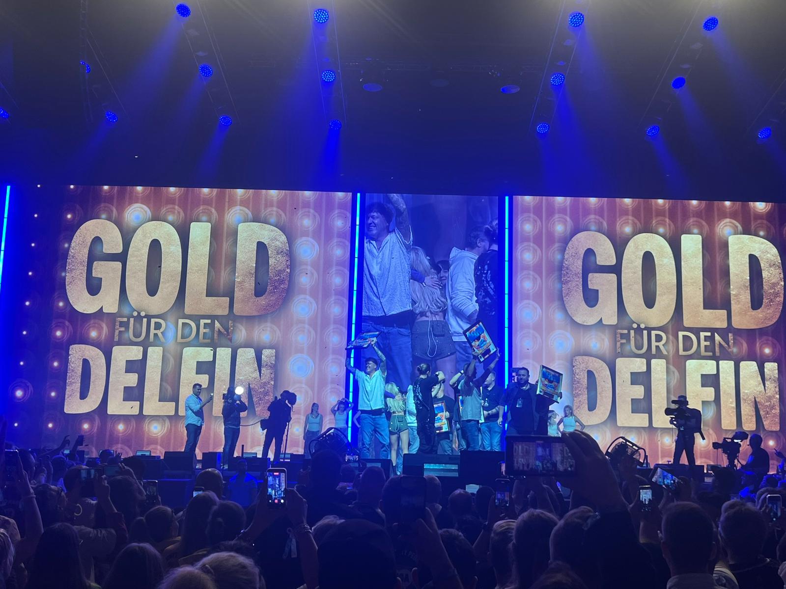 Emotionaler Moment: Ballermannhit „Delfin“ mit Gold ausgezeichnet